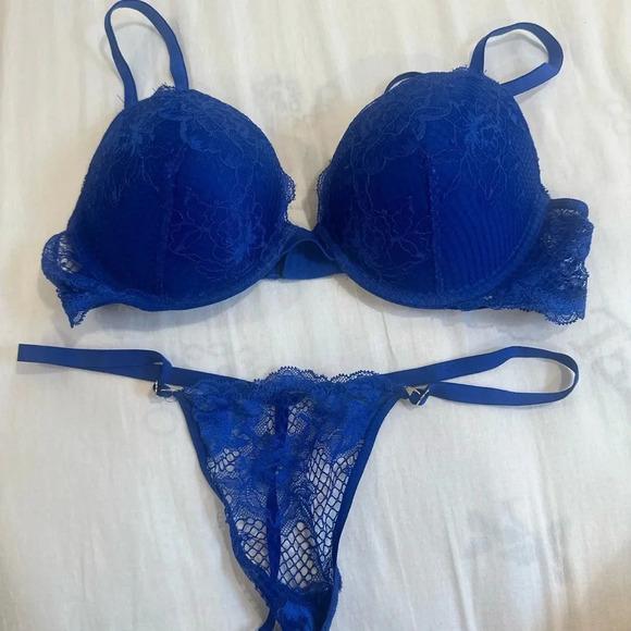 VICTORIA’S SECRET NEVER WORN SET 34B/small - Picture 3 of 9